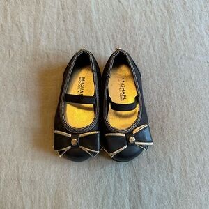 Michael Kors Toddler Ballet Flats with Bow Black Gold